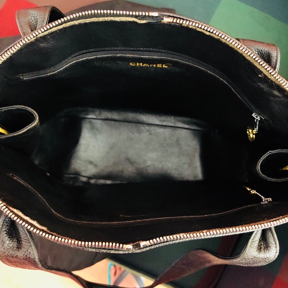 Authentic Chanel Caviar Pud Large CC Shoulder Bag - Picture 5 of 8